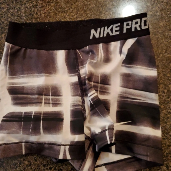 NWT Nike Kids Athletic Bundle - Picture 9 of 10